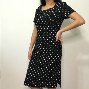 🌱 White and Black Polka-Dot Dress
